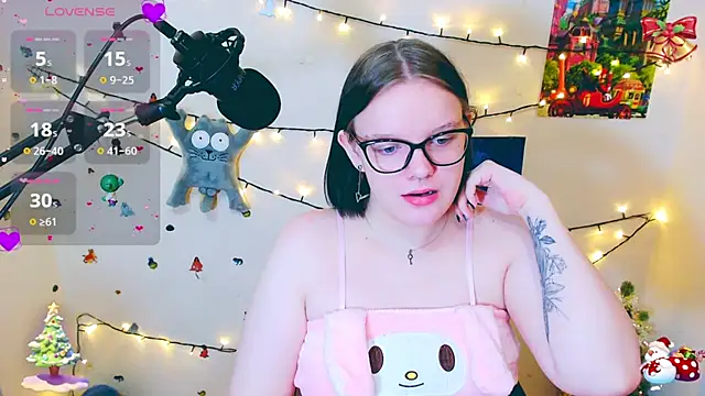 DivaMarisa online show from 12.24.24