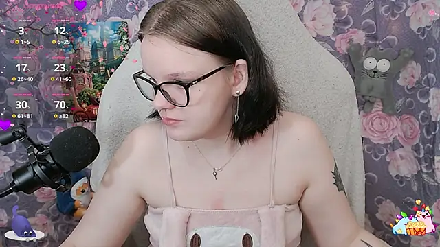 DivaMarisa online show from 02.17.25