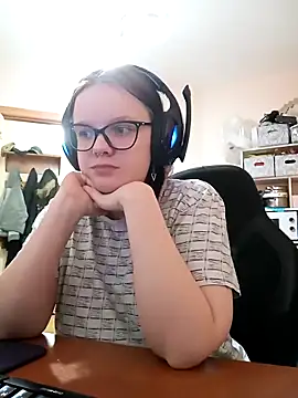 DivaMarisa online show from 03.22.25