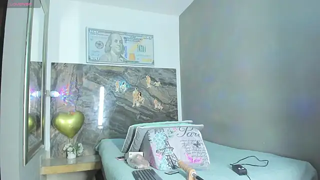 Snapshot of cloee-rabbyt chatting on 03.04.25 cloee-rabbyt online show from 03.04.25