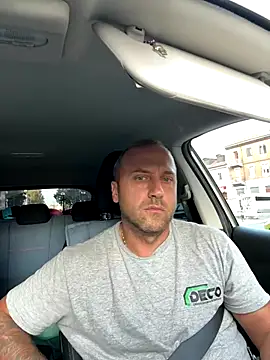 Snapshot of Lecatore80 chatting on 10.03.25 Lecatore80 online show from 10.03.25