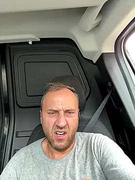 Snapshot of Lecatore80 chatting on 10.31.25 Lecatore80 online show from 10.31.25