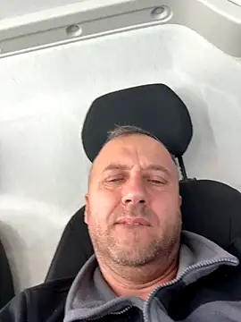 Snapshot of Lecatore80 chatting on 11.06.25 Lecatore80 online show from 11.06.25