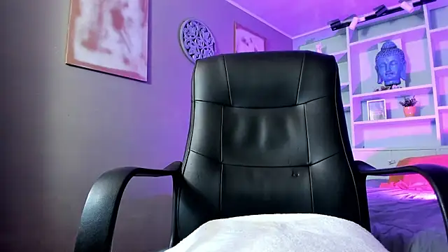 Lucy Williiams online show from 03.09.25