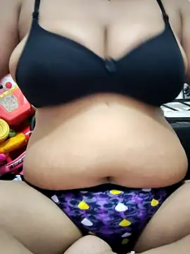 Ayesha300 online show from 11.04.25