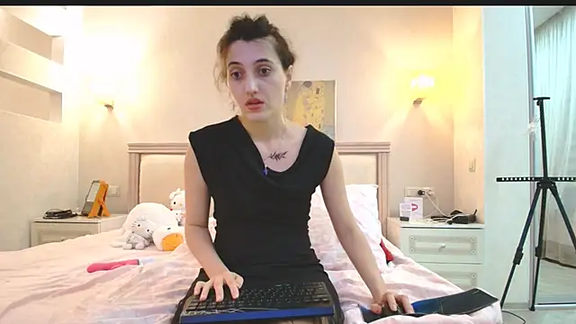 Iren online show from 12.18.25