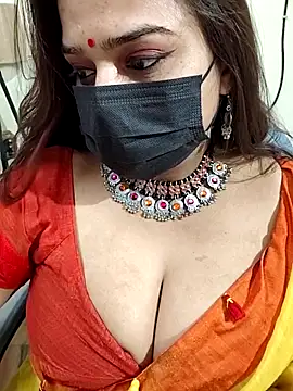 Snapshot of AzadPanchi2024 chatting on 10.05.25 AzadPanchi2024 online show from 10.05.25