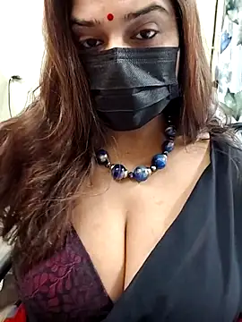 Snapshot of AzadPanchi2024 chatting on 11.25.25 AzadPanchi2024 online show from 11.25.25