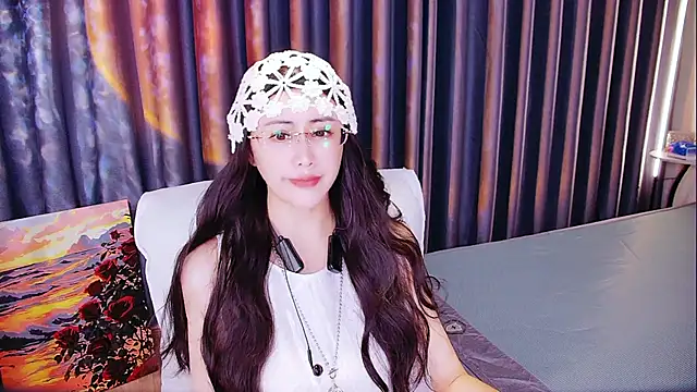 Snapshot of Daisy7_11 chatting on 09.17.25 Daisy7 11 online show from 09.17.25