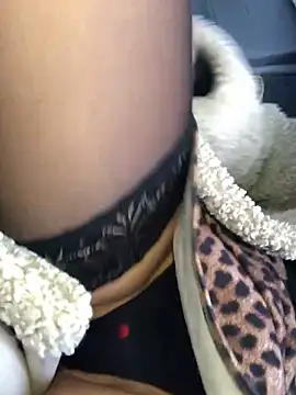 Diamond Bunny  online show from 01.11.25