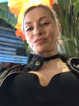 Diamond Bunny  online show from 03.07.25