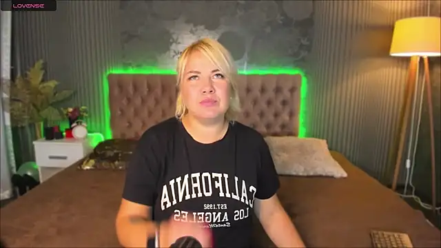 CurlyDreams online show from 09.24.25