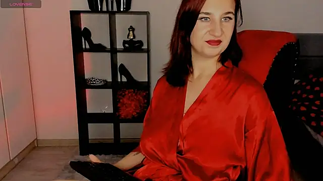 Snapshot of Goddess_Sophie chatting on 07.24.26 Goddess Sophie online show from 07.24.26