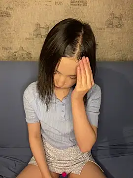 Snapshot of lalallalalaa- chatting on 11.16.25 lalallalalaa- online show from 11.16.25