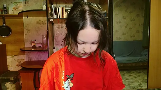 Snapshot of lalallalalaa- chatting on 12.15.25 lalallalalaa- online show from 12.15.25