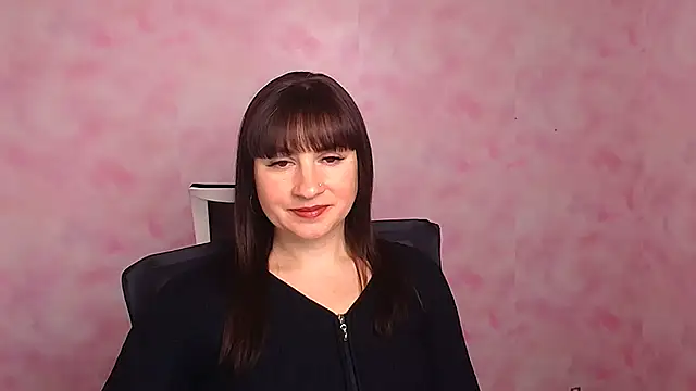 Snapshot of Violla_My chatting on 12.27.24 Violla My online show from 12.27.24