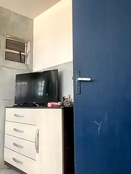 Snapshot of Gabrielleof chatting on 10.30.25 Gabrielleof online show from 10.30.25