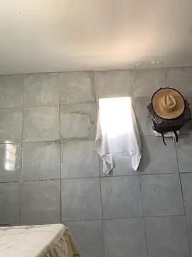 Snapshot of Gabrielleof chatting on 11.06.25 Gabrielleof online show from 11.06.25