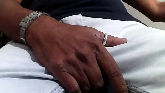 GO LALA online show from 01.30.25