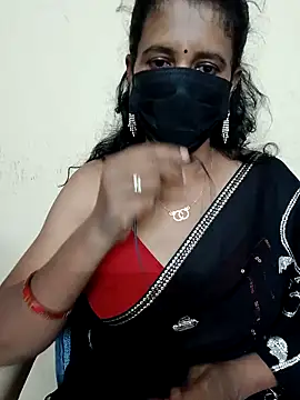 Snapshot of akshara_22 chatting on 12.30.24 akshara 22 online show from 12.30.24