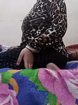 Anamika Kapoor online show from 12.22.24