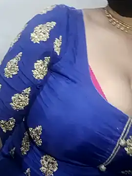 Anamika Kapoor online show from 01.24.25