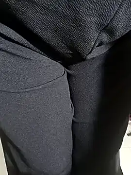 Anamika Kapoor online show from 02.01.25