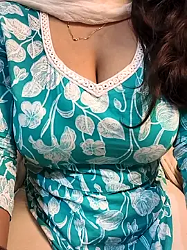 Anamika Kapoor online show from 09.19.25