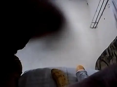 hugecrksam online show from 02.28.26