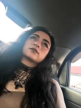 Lila Desiree online show from 12.19.25