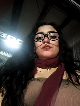 Snapshot of Lila_Desiree chatting on 04.29.26 Lila Desiree online show from 04.29.26