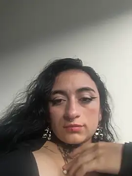 Snapshot of Lila_Desiree chatting on 05.19.26 Lila Desiree online show from 05.19.26