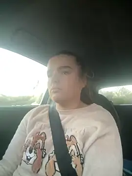 Snapshot of maisiesmithx chatting on 11.26.25 maisiesmithx online show from 11.26.25