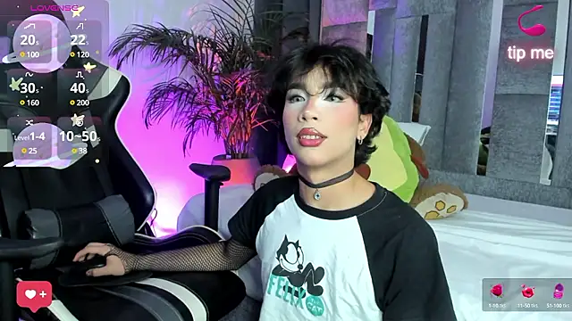 sue   0 online show from 12.04.24