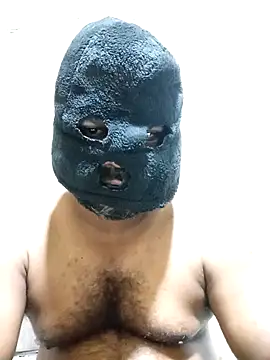 Snapshot of Nogeris20 chatting on 12.13.25 Nogeris20 online show from 12.13.25