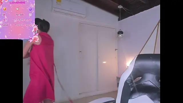 coraltaylor online show from 12.12.24