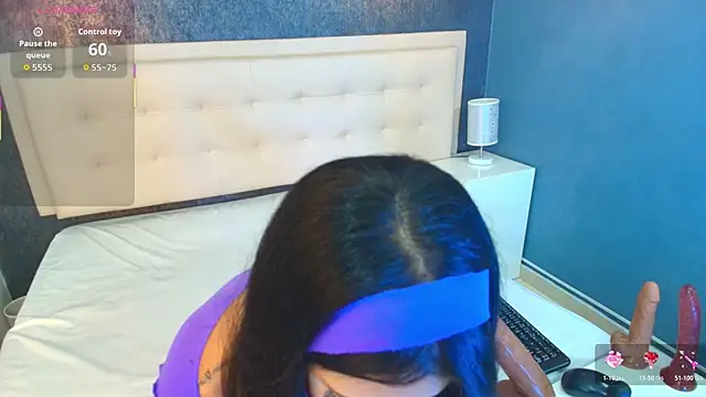 Snapshot of zhamira_21 chatting on 11.18.25 zhamira 21 online show from 11.18.25