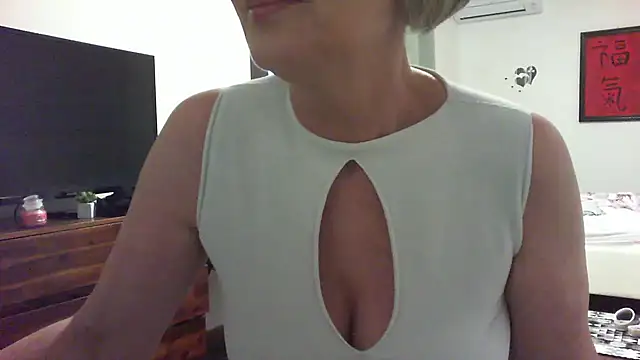 Snapshot of __Angel78__ chatting on 06.26.26 Angel78 online show from 06.26.26