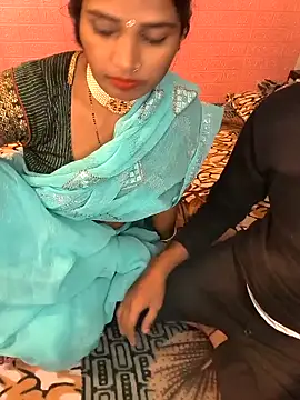 Snapshot of Indian_Lust_Couple chatting on 11.19.25 Indian Lust Couple online show from 11.19.25