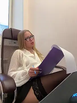 mur girl online show from 02.06.25