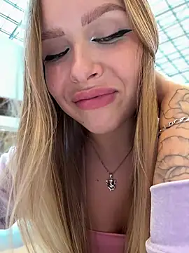 mur girl online show from 02.14.25