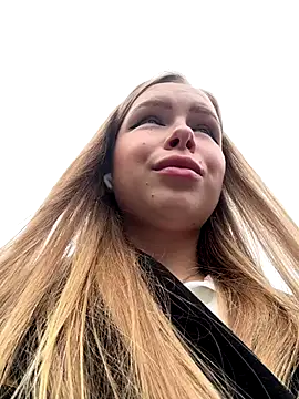 mur girl online show from 10.04.25