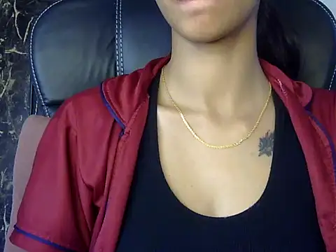 MAAYRA 09 online show from 02.23.25