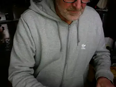 Snapshot of Traumsommer2 chatting on 12.02.24 Traumsommer2 online show from 12.02.24