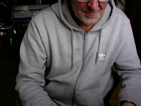 Snapshot of Traumsommer2 chatting on 12.11.24 Traumsommer2 online show from 12.11.24