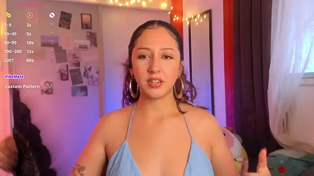 Snapshot of HeyTati chatting on 02.19.26 HeyTati online show from 02.19.26