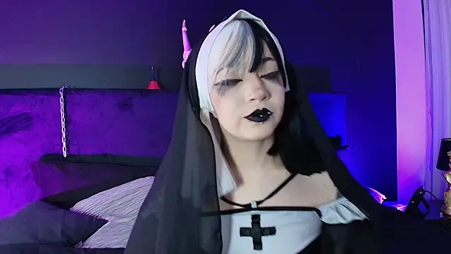 Aylen darkmoor online show from 11.15.25