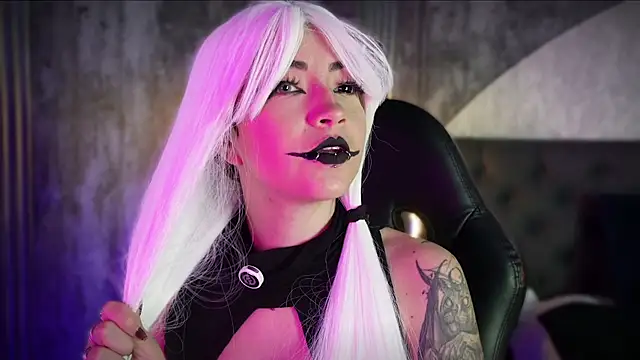 Aylen darkmoor online show from 06.30.26