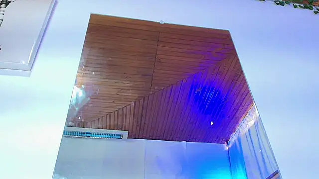 Naia x online show from 11.06.25