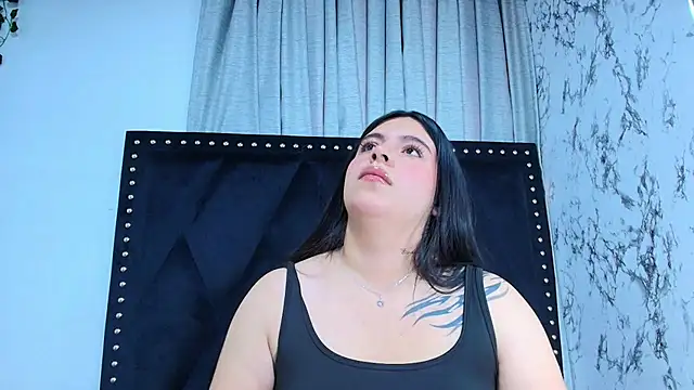 Naia x online show from 04.12.26